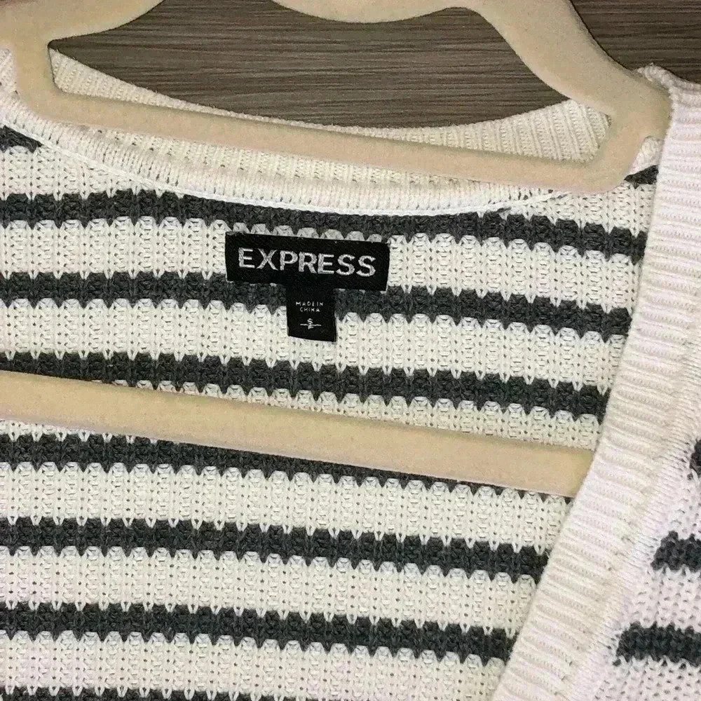 Express sweater - Picture 5 of 6